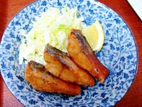 定番の味付けで美味しくつくる♪さばの竜田揚げ